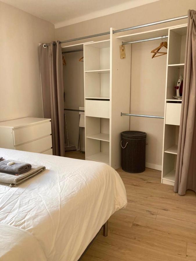 Appart Neuf Au Coeur Du Village De Collobrières Exterior foto